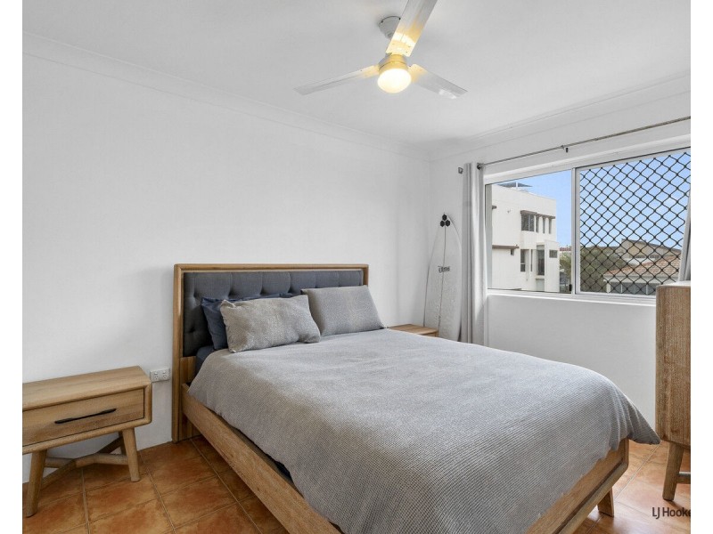 8/107 Hedges Avenue, Mermaid Beach QLD 4218
