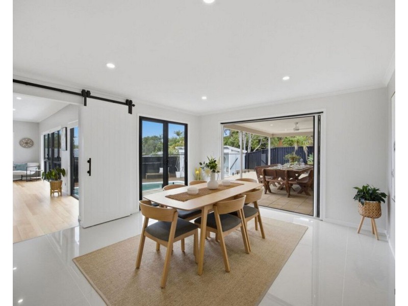 8 Jasper Court, Currumbin Waters QLD 4223