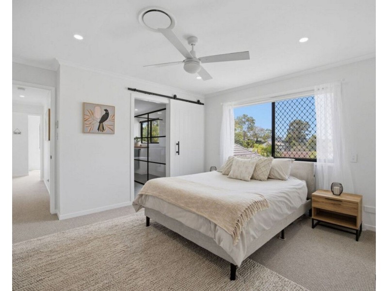 8 Jasper Court, Currumbin Waters QLD 4223