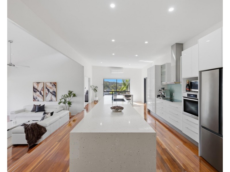 52 Sky Royal Terrace, Burleigh Heads QLD 4220