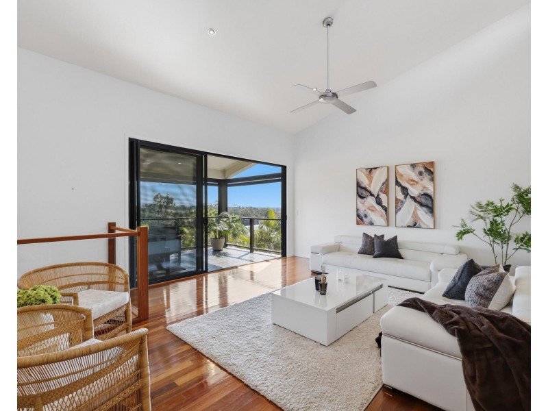 52 Sky Royal Terrace, Burleigh Heads QLD 4220