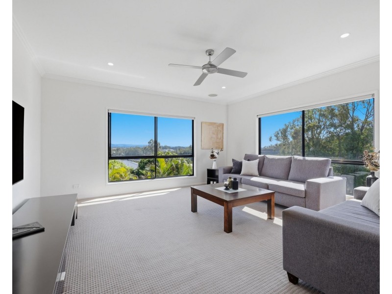 52 Sky Royal Terrace, Burleigh Heads QLD 4220