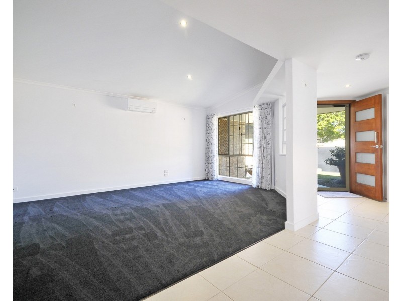 4 Avocado Street, Elanora QLD 4221