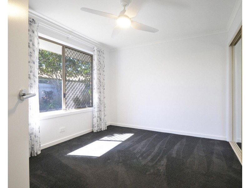 4 Avocado Street, Elanora QLD 4221