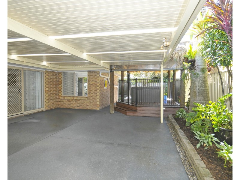 4 Avocado Street, Elanora QLD 4221