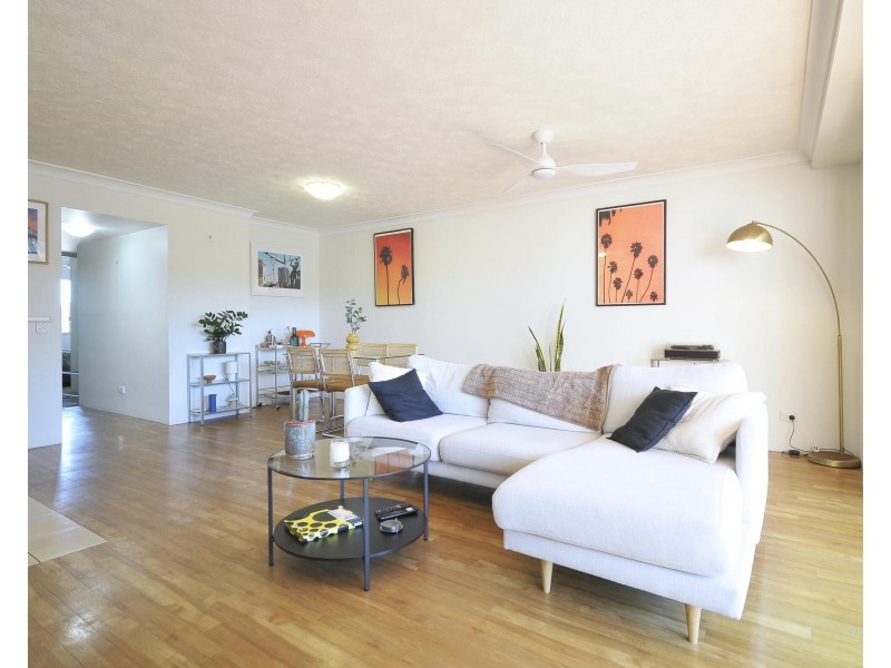 10/1040 Gold Coast Highway, Palm Beach QLD 4221