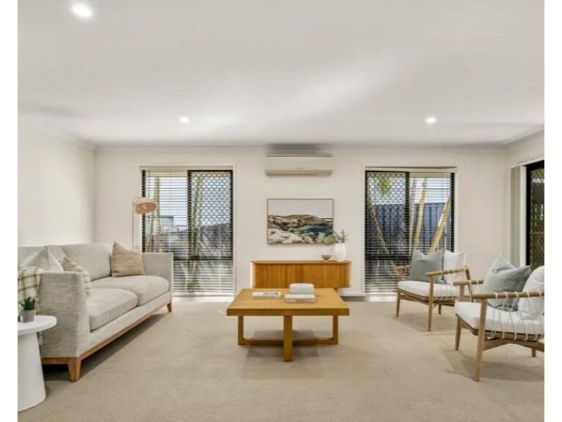 5 Frog Rock Cr, Reedy Creek QLD 4227
