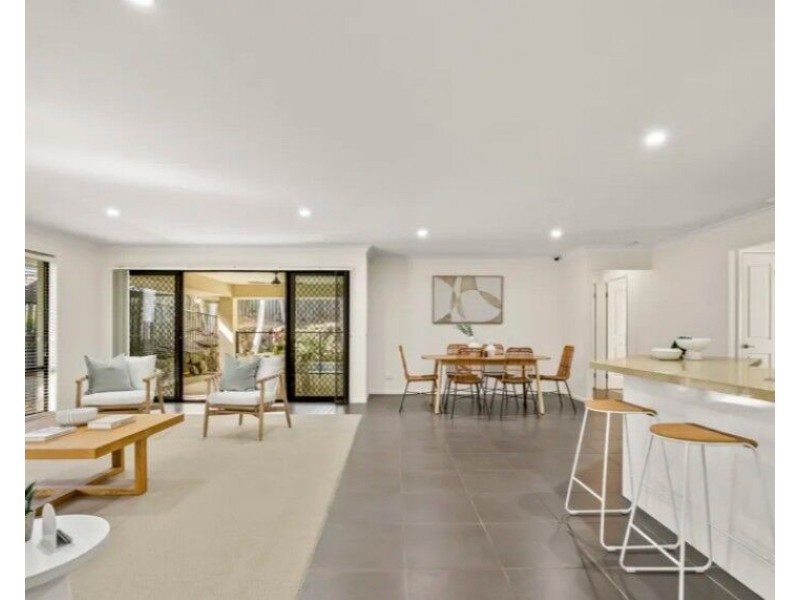 5 Frog Rock Cr, Reedy Creek QLD 4227