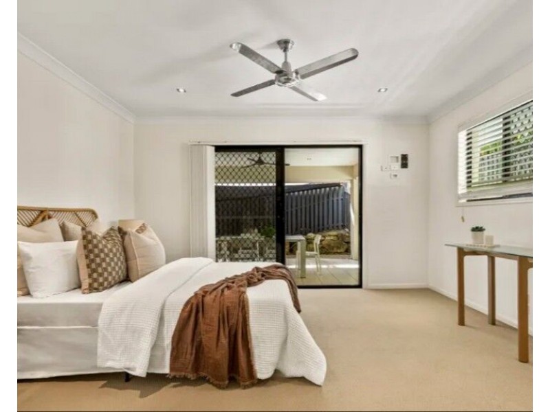 5 Frog Rock Cr, Reedy Creek QLD 4227