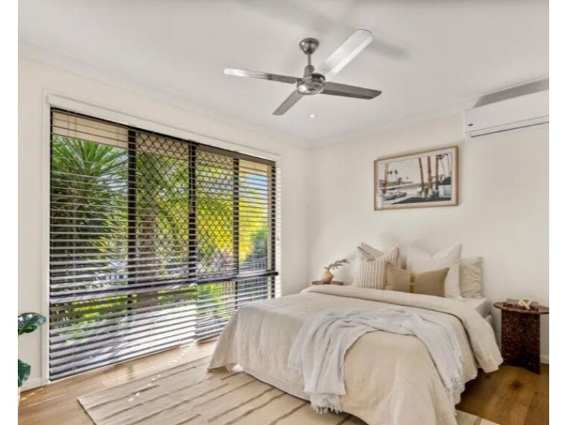 5 Frog Rock Cr, Reedy Creek QLD 4227