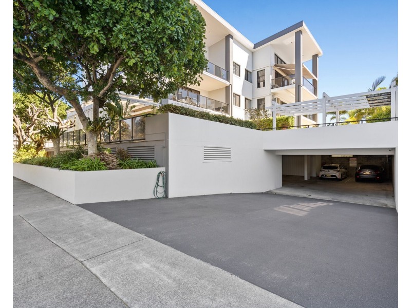 4/3 Johnston Street, Bilinga QLD 4225