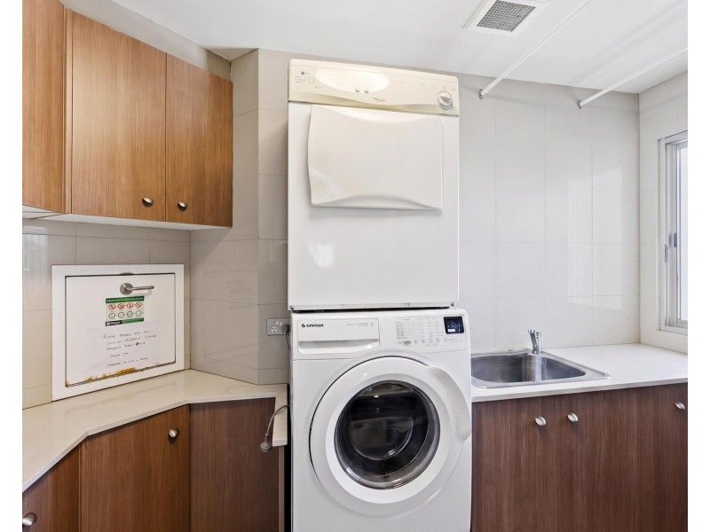 2/129-131 Musgrave Street, Coolangatta QLD 4225