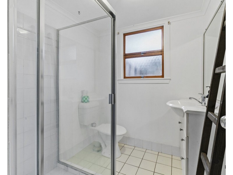 1/3 Winston Street, Coolangatta QLD 4225