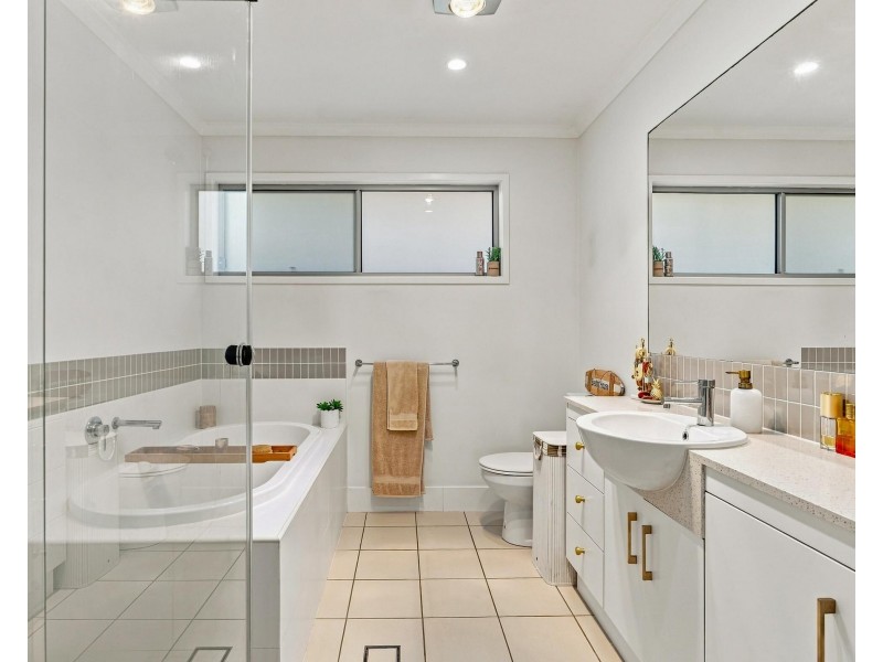 7/2 Border Drive North, Currumbin Waters QLD 4223
