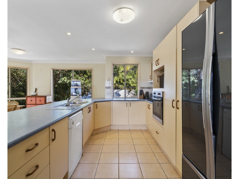 32 Leopard Avenue, Elanora QLD 4221