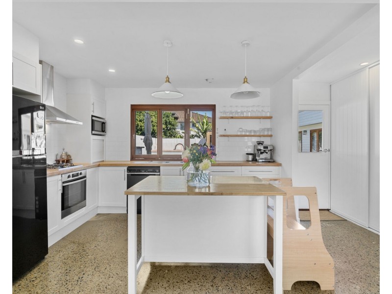 14 Amboina Avenue, Palm Beach QLD 4221