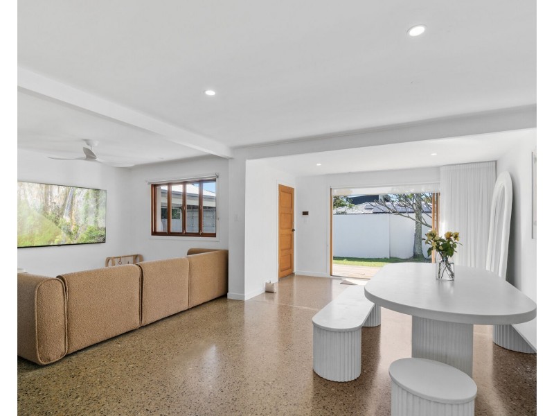 14 Amboina Avenue, Palm Beach QLD 4221