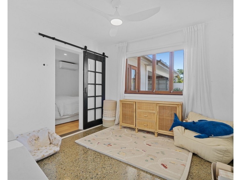 14 Amboina Avenue, Palm Beach QLD 4221