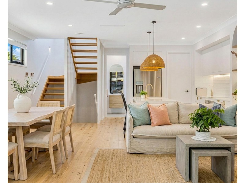 4/21 Appel Street, Coolangatta QLD 4225