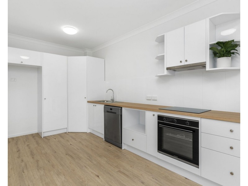 24/14 Mawarra Street, Palm Beach QLD 4221