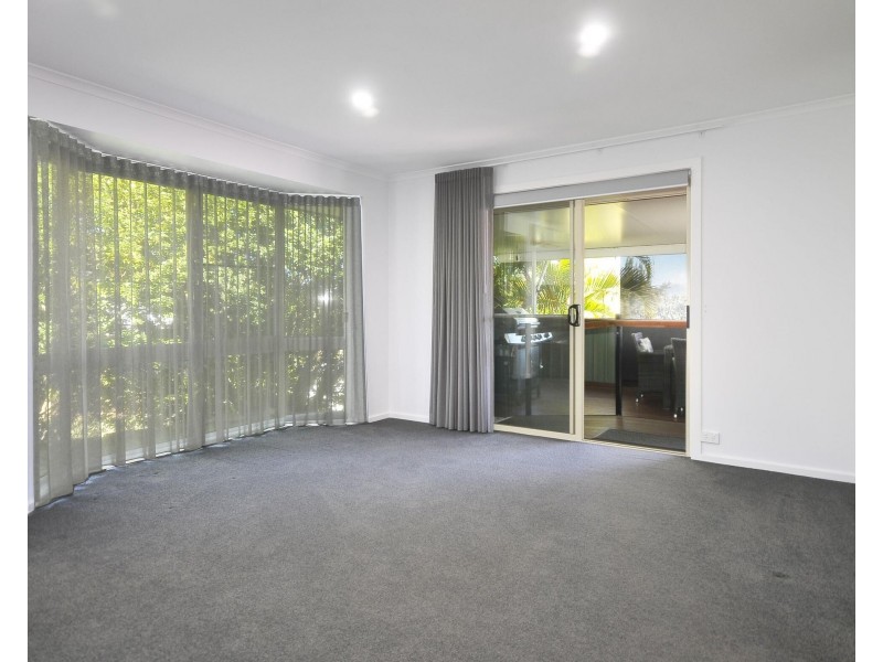 12 Currant Street, Elanora QLD 4221