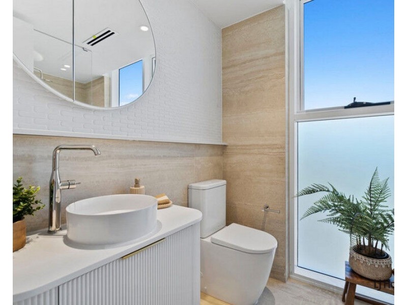 301/321 Golden Four Drive, Tugun QLD 4224