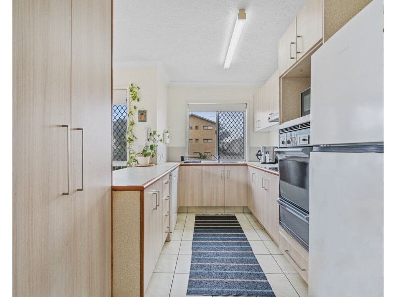 1/11 Fourteenth Avenue, Palm Beach QLD 4221