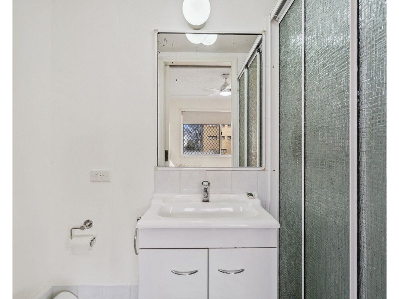 1/11 Fourteenth Avenue, Palm Beach QLD 4221