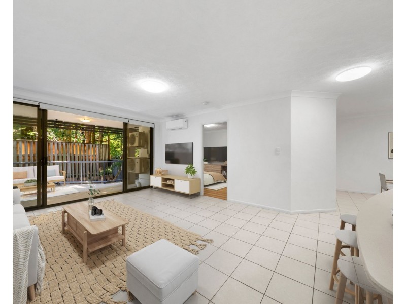 2/66-68 McLean Street, Coolangatta QLD 4225