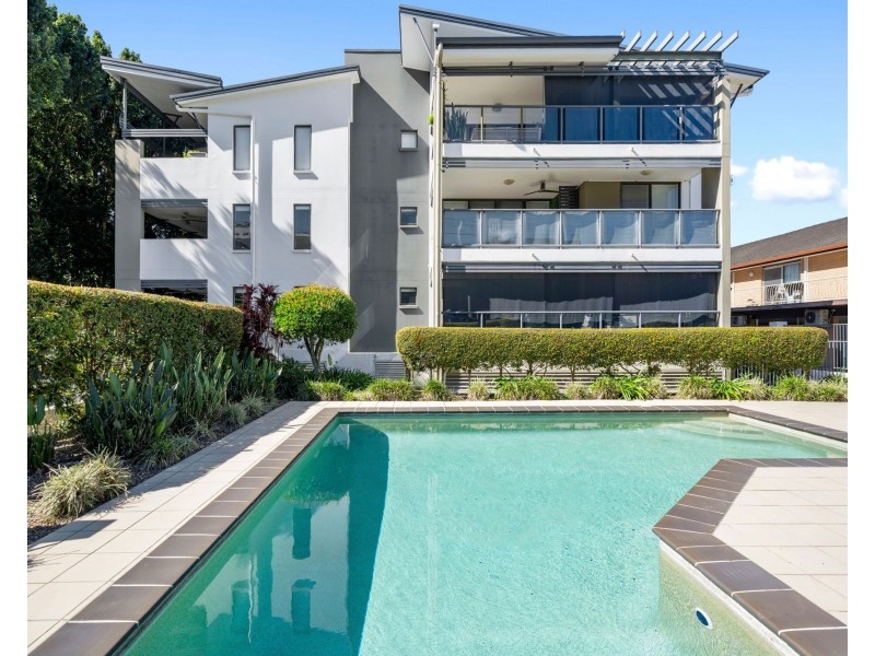 2/66-68 McLean Street, Coolangatta QLD 4225