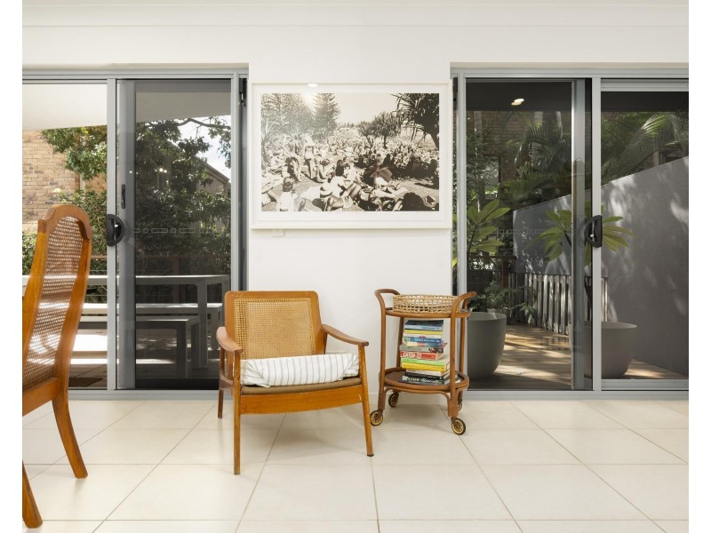 1/61 Tallebudgera Drive, Palm Beach QLD 4221