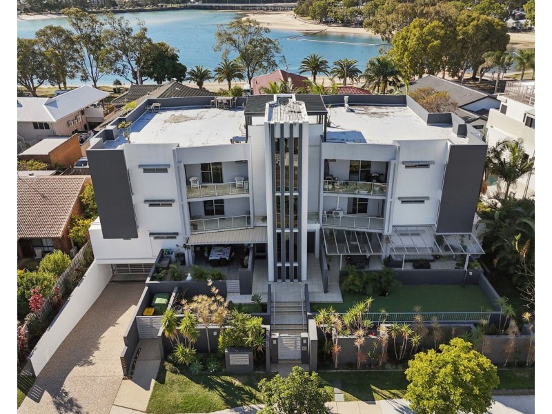 1/61 Tallebudgera Drive, Palm Beach QLD 4221