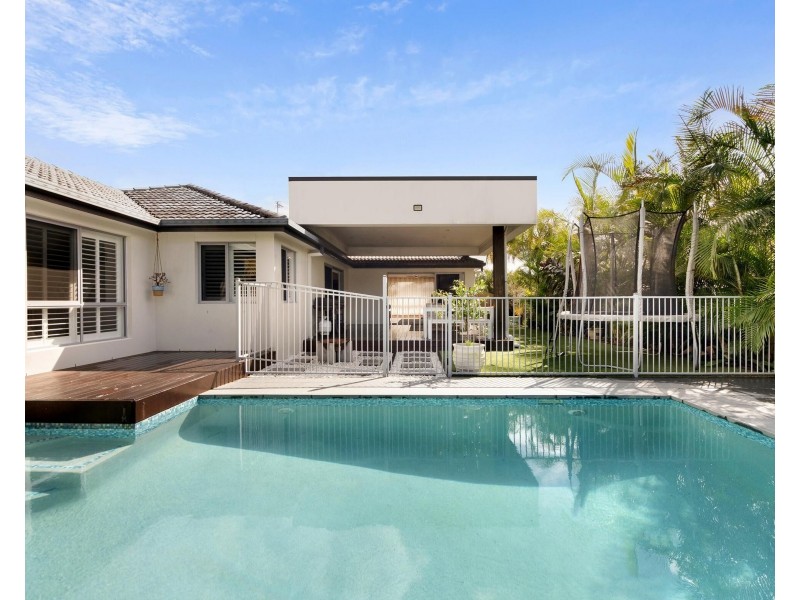 6 Leopard Avenue, Elanora QLD 4221