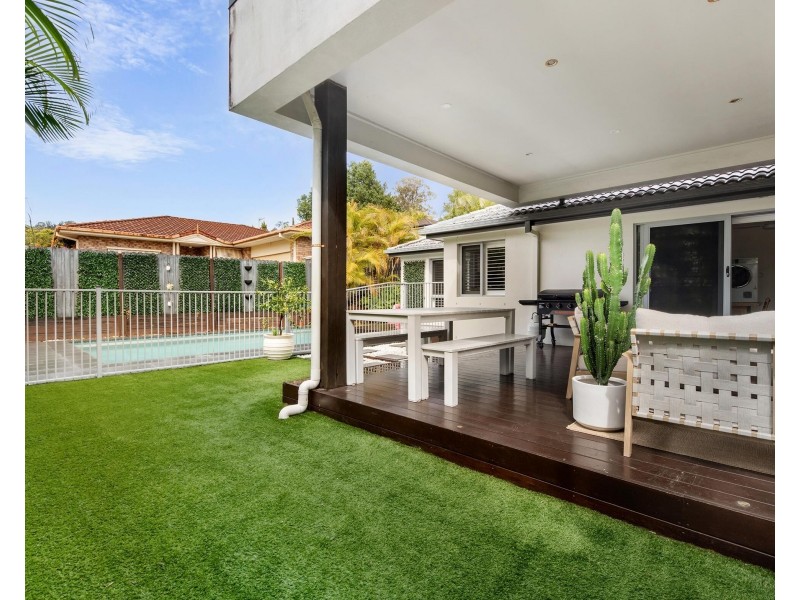 6 Leopard Avenue, Elanora QLD 4221