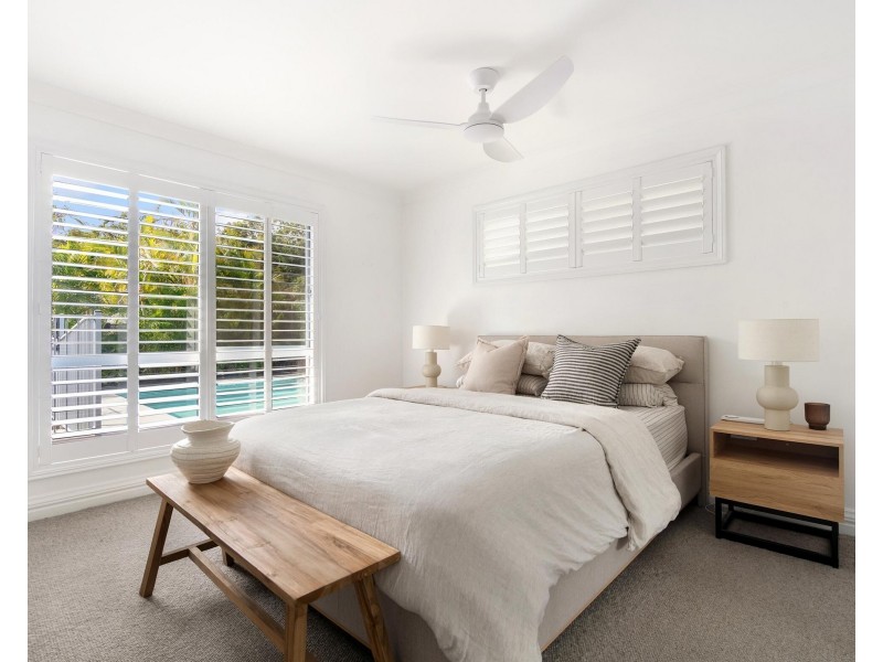 6 Leopard Avenue, Elanora QLD 4221