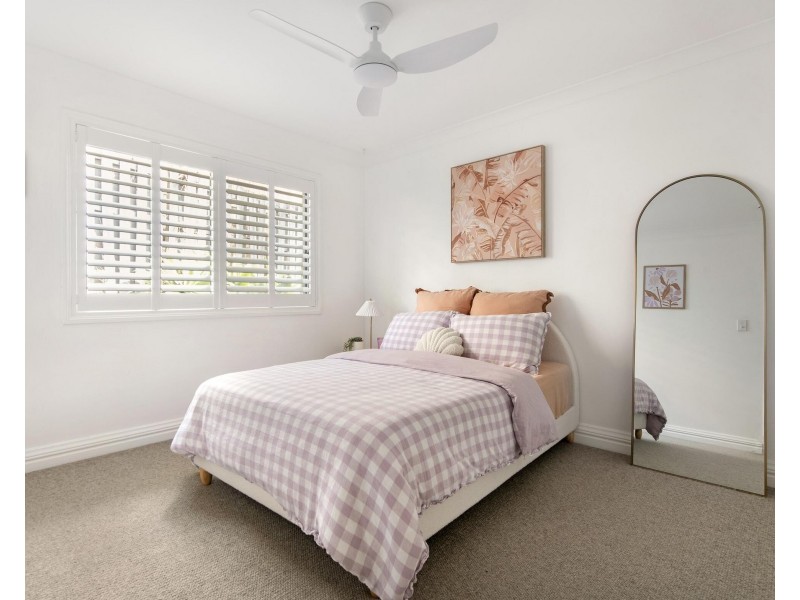 6 Leopard Avenue, Elanora QLD 4221