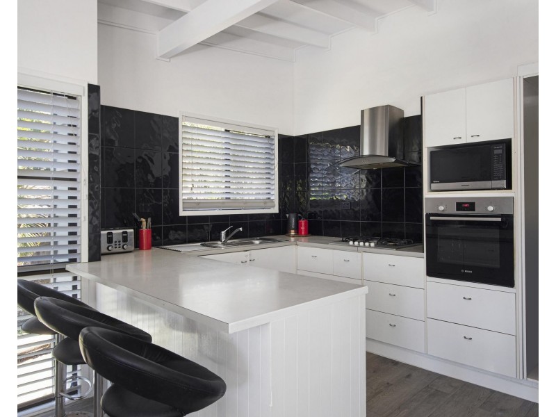 8 Claudia Court, Currumbin Waters QLD 4223