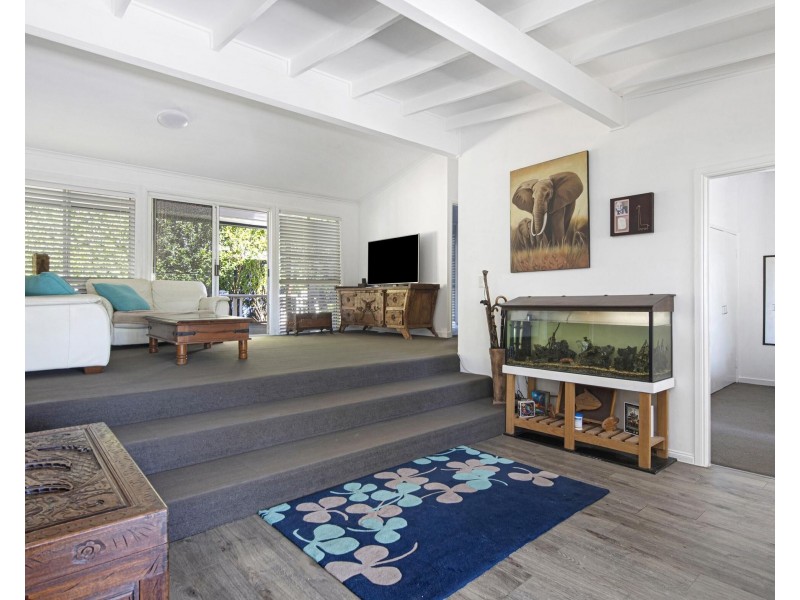 8 Claudia Court, Currumbin Waters QLD 4223