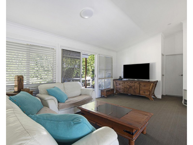 8 Claudia Court, Currumbin Waters QLD 4223