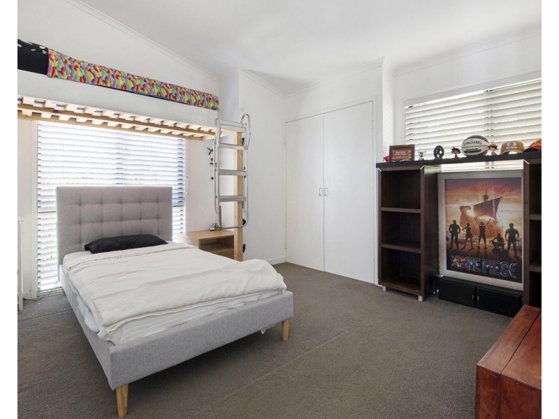 8 Claudia Court, Currumbin Waters QLD 4223