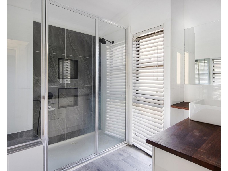 8 Claudia Court, Currumbin Waters QLD 4223