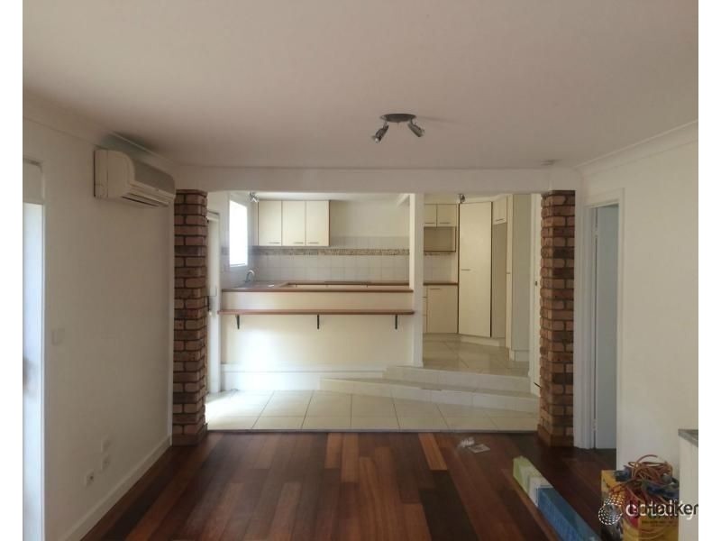1/28 Twenty Seventh Avenue, Palm Beach QLD 4221