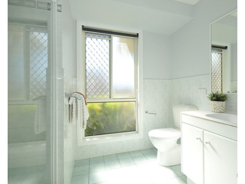8 Rice Place, Varsity Lakes QLD 4227