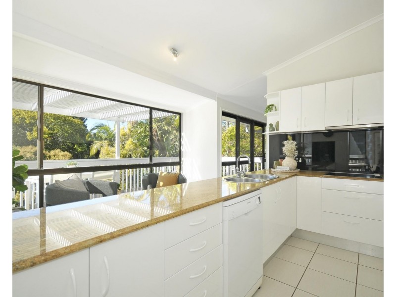 5 Tanjenong Place, Burleigh Heads QLD 4220