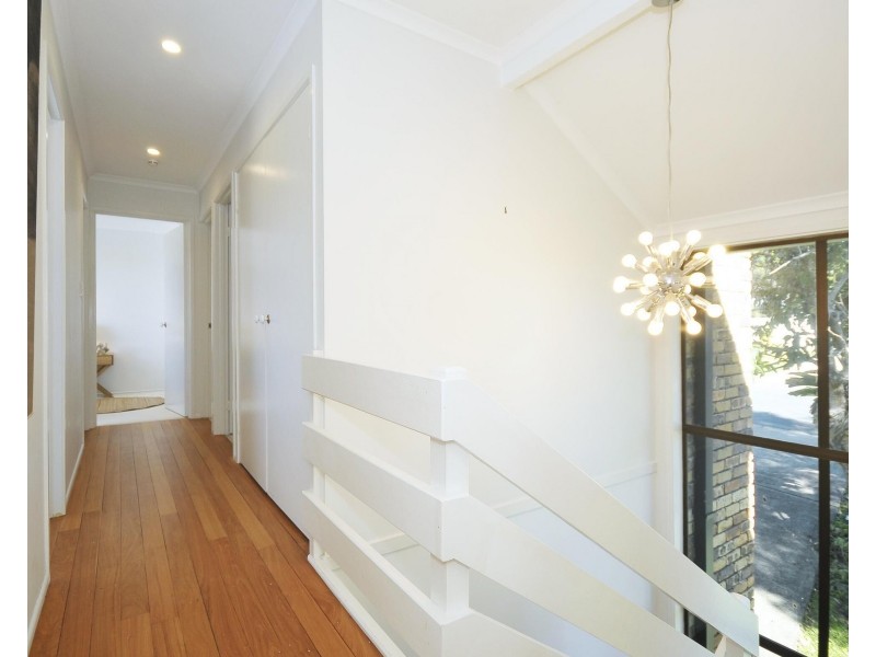 5 Tanjenong Place, Burleigh Heads QLD 4220