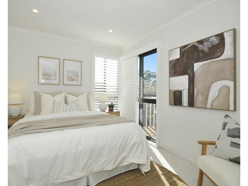 5 Tanjenong Place, Burleigh Heads QLD 4220