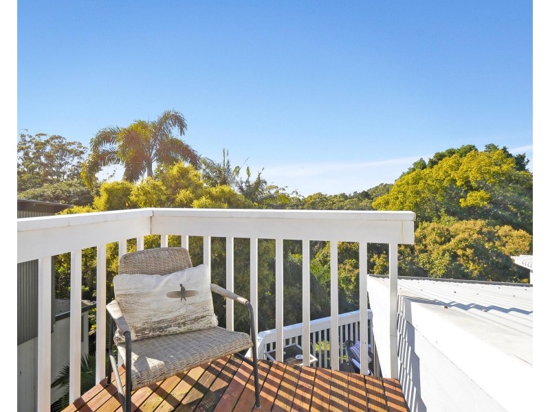 5 Tanjenong Place, Burleigh Heads QLD 4220