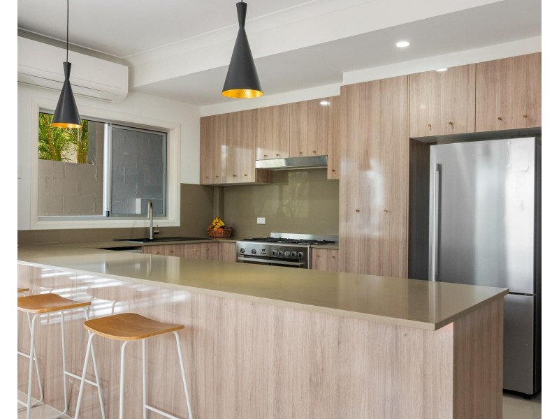 3/3 Mieke Court, Burleigh Heads QLD 4220