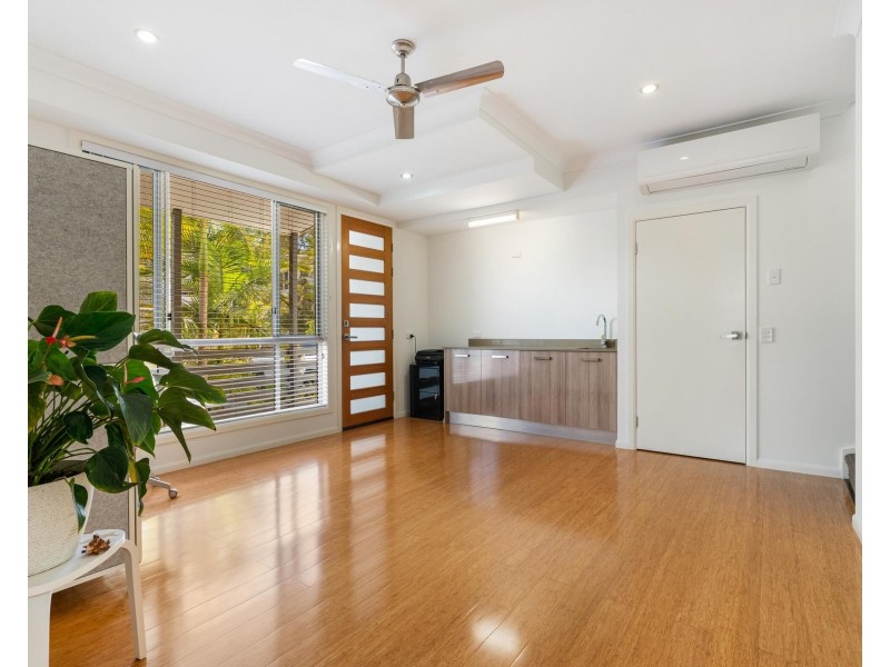 3/3 Mieke Court, Burleigh Heads QLD 4220