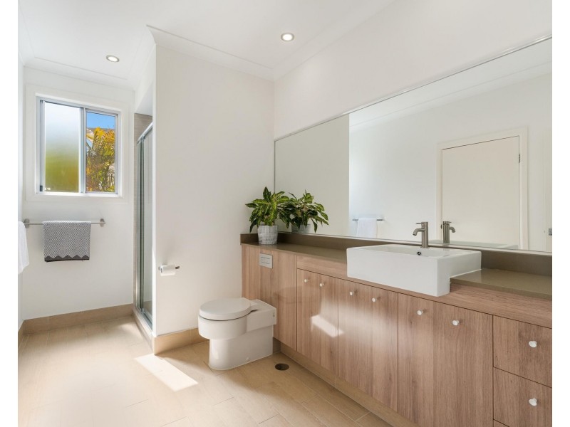 3/3 Mieke Court, Burleigh Heads QLD 4220